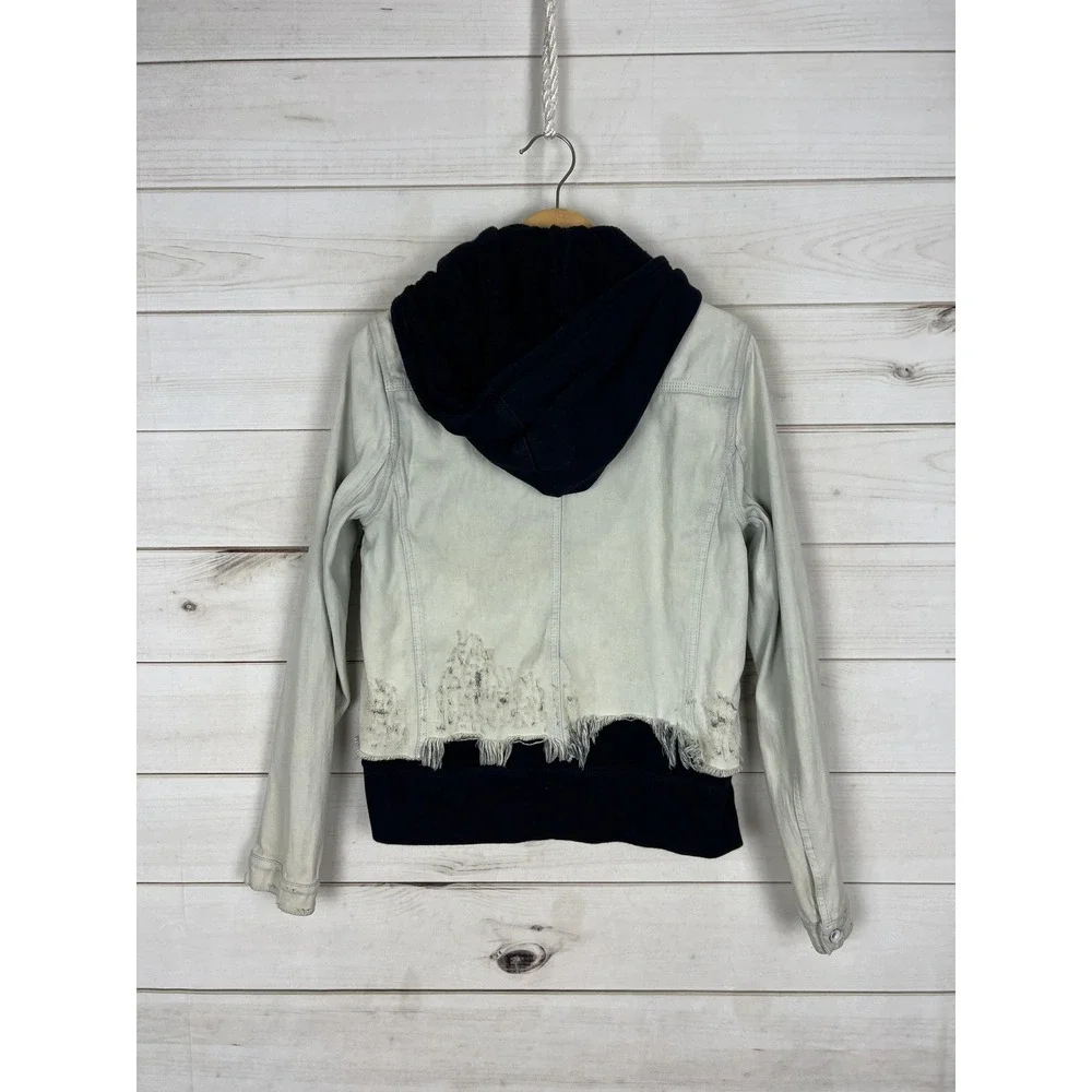 Free People Jacket Womens Medium Layered Lightwash Denim Boho Urban Distressed - Picture 2 of 8